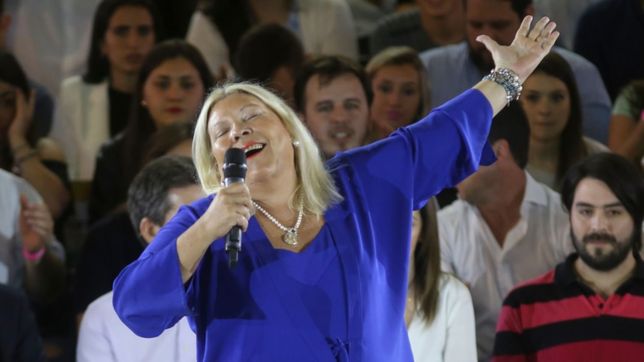el dilema carrio volvio a sacudir cambiemos, que celebra su doble juego