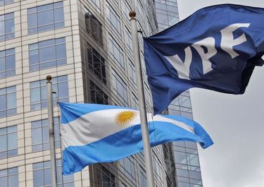 YPF logró un exitoso canje de deuda con el 60% de adhesión