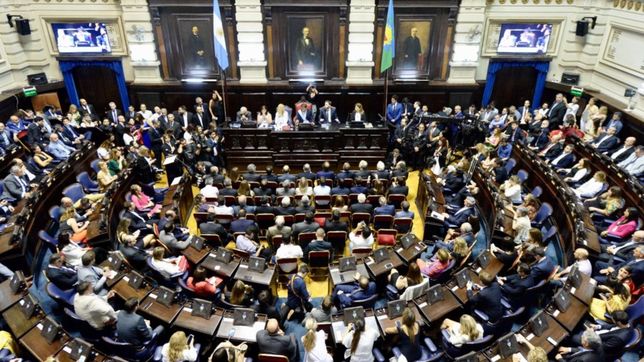 pedido a la legislatura, concilio con intendentes y convocatoria a la oposicion