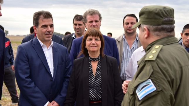 bullrich bajo un cambio y avalo a ritondo como jefe del pro en diputados