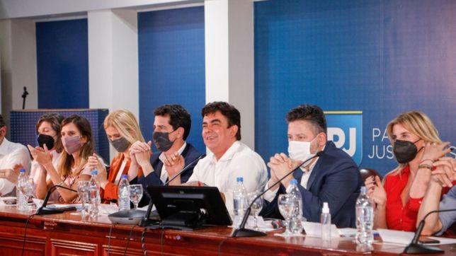 mensaje a gray, a horas de la asuncion de kirchner