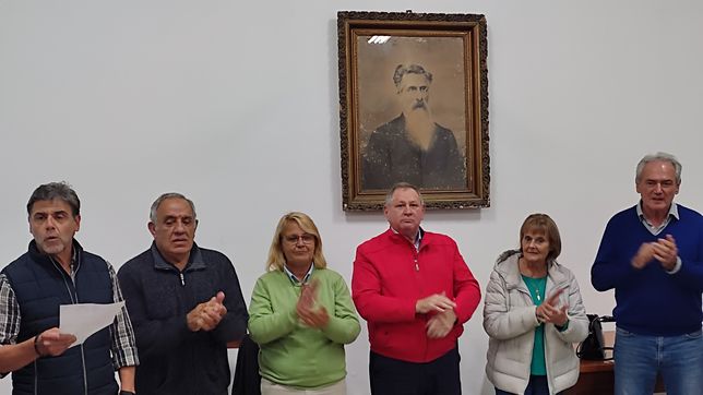 Sergio Avero (UCR Paraná), Fuad Sosa (UCR Provincial), Sara Foletto, Fabián Rogel, Stella Olalla y Atilio Benedetti en el Comité Provincial de la UCR de Entre Ríos. Foto de archivo.