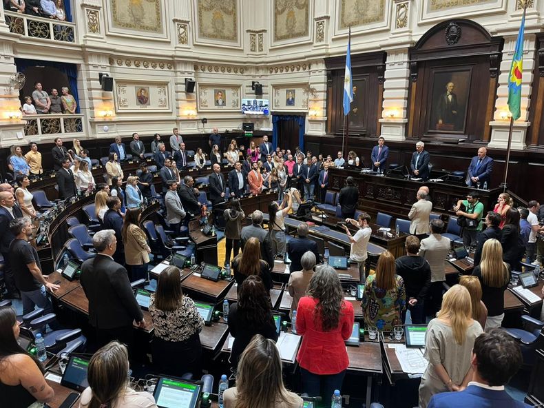 Legislatura bonaerense: Diputados vuelve a sesionar con el enroque en LLA y un reclamo por zona fría