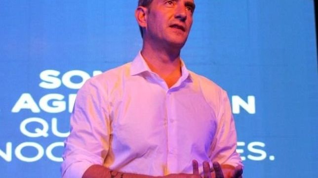 otro peronista se anota para disputarle el control del municipio a martiniano