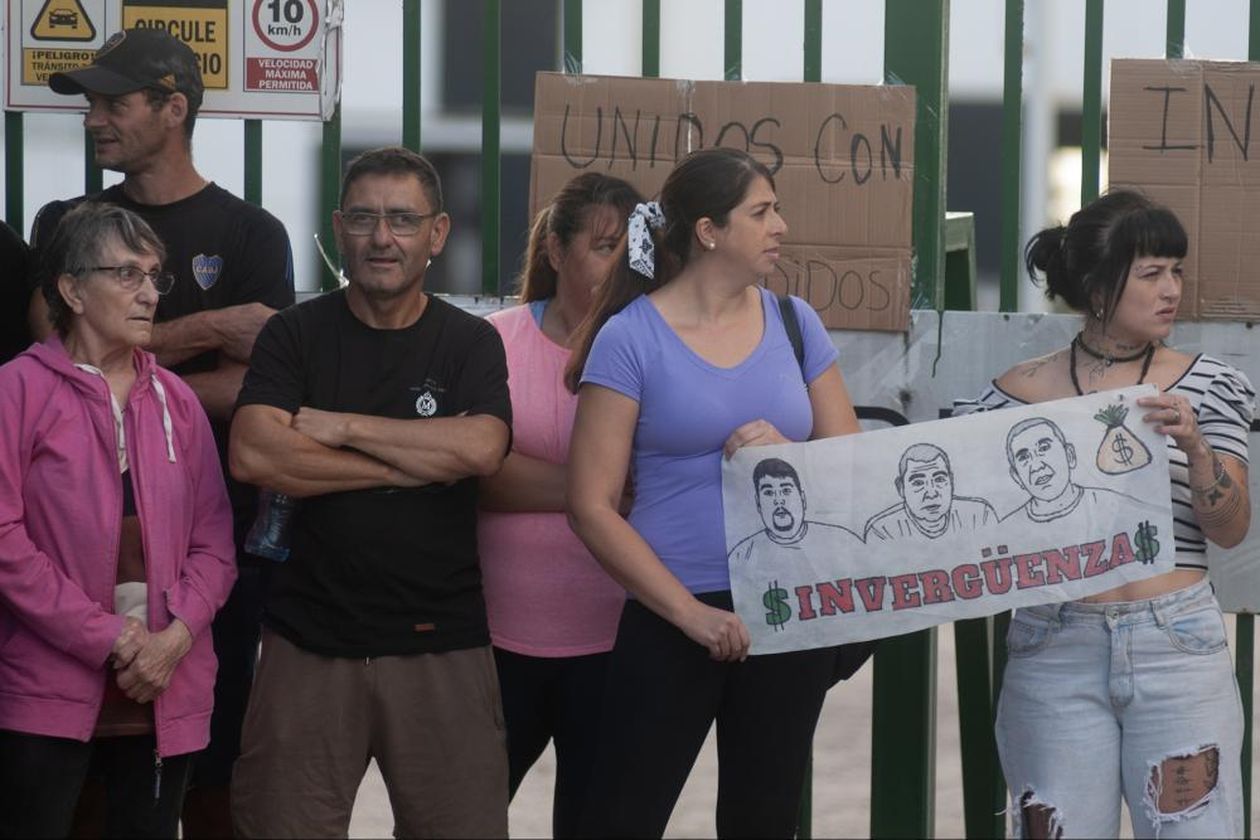 La manifestación de este miércoles en Trenel, en el norte de La Pampa: más de 200 despidos.
