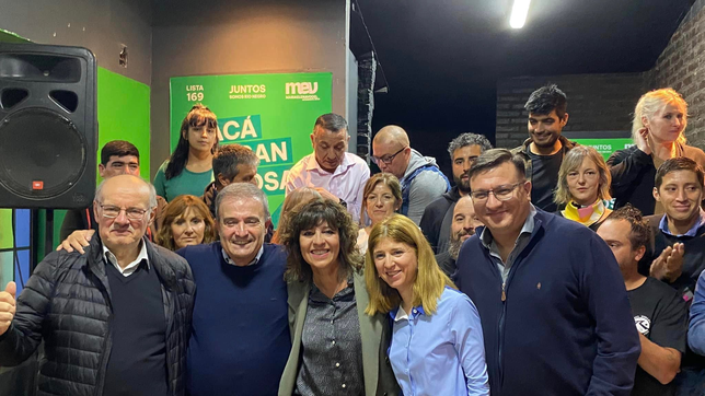 rio negro: weretilneck y el kirchnerismo se enfrentan por cinco saltos