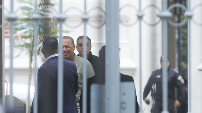 kicillof suspendio su agenda y recibe al titular de la uta