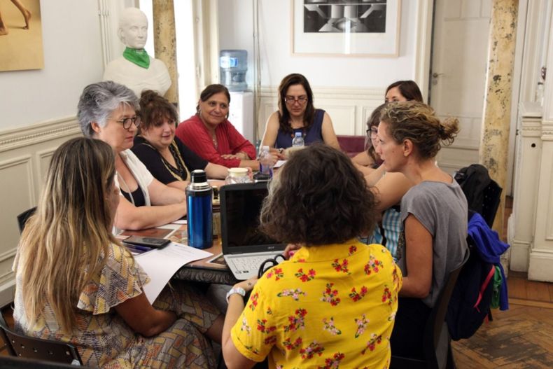 Reunión de RUGE (Red Interuniversitaria por la Igualdad de Género y contra las Violencias)