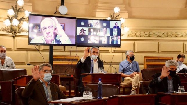 el senado avanzo contra los fiscales y hace crujir la politica santafesina
