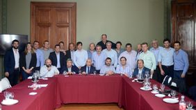Infraestructura y ayuda financiera, primeros pedidos de la UCR a Kicillof