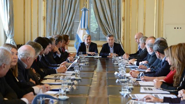 macri resiste ante los gobernadores e intentara quebrarlos uno por uno