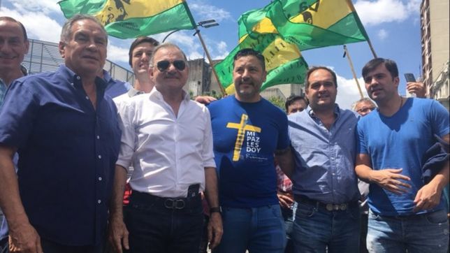 el arco opositor bonaerense tambien marcho contra macri