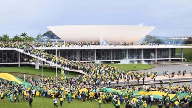 bolsonaristas tomaron el palacio presidencial, el congreso y la corte suprema