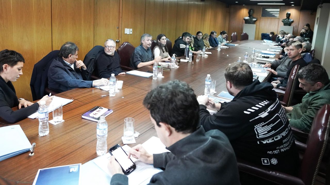 El peronismo se reunió por la campaña CFK libre
