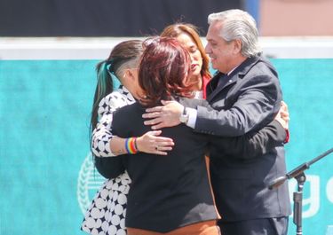 El Presidente tiene que dejar de llamar a la unidad por lo menos por dos actos