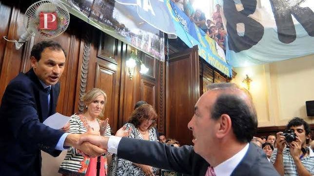 un silencio massista que hace ruido