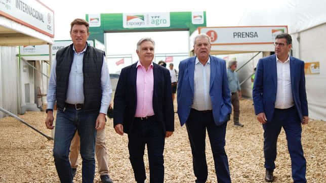 Martín Llaryora insiste con la receta productiva para salir de la crisis, pero apoyará el programa económico de Javier Milei. 