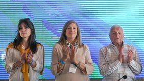 Claudia Monjo, Rosario Romero y José Lauritto dirigiendo el último Congreso del PJ de Entre Ríos.