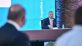 FMI: internismo y peligro de default, saldos del show fallido que desató tempestades