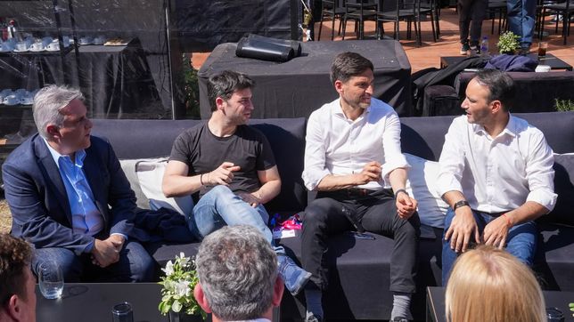 Los gobernadores de Santa Fe, Córdoba, Chubut y Corrientes se vieron en Rosario en el marco de los Juegos Suramericanos. Los gobernadores de Santa Fe, Córdoba, Chubut y Corrientes se vieron en Rosario en el marco de los Juegos Suramericanos.