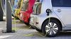 Los autos eléctricos de Toto Caputo tendrán seguros más caros
