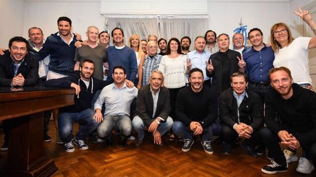 el peronismo bonaerense rechaza la decision de macri de volver al fmi