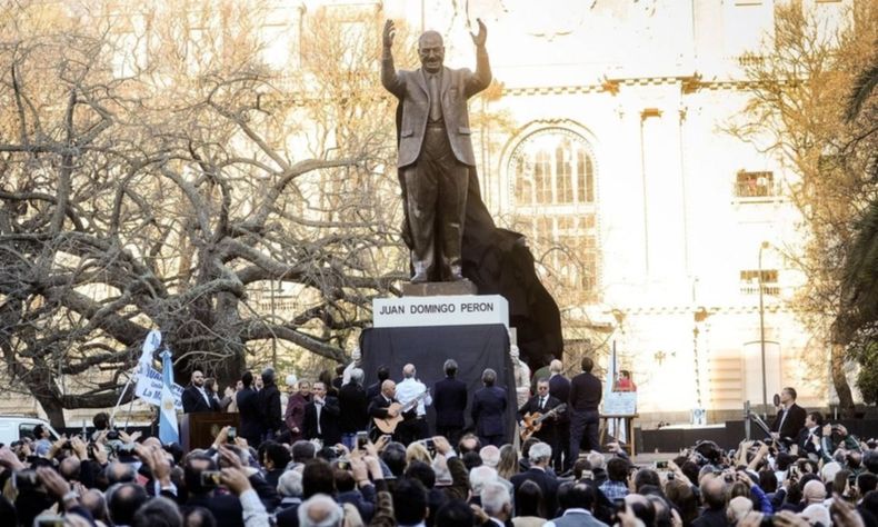 Menem Alfonsin Crisis Recesión Macri Menem Alfonsin Crisis Recesión Macri