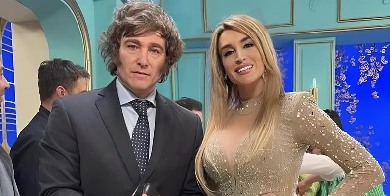Javier Milei y Fátima Florez en el programa La noche de Mirtha Legrand el 3 de diciembre de 2022.
