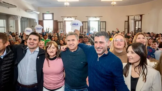 Juan Cruz Godoy, Silvana Schneider, el gobernador de Chaco Leandro Zdero, Guillermo Agüero, Rosario Goitía, durante el acto de lanzamiento que se hizo este sábado.