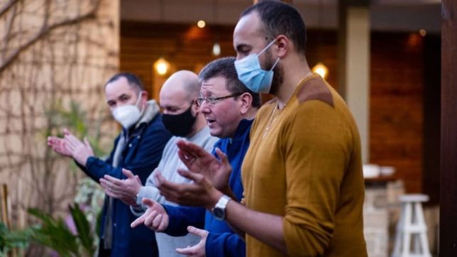 mar del plata: unidos, exsocios de montenegro le tiran con municion gruesa