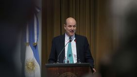 Habla Sturzenegger: expectativa tras el súper martes de freno al dólar