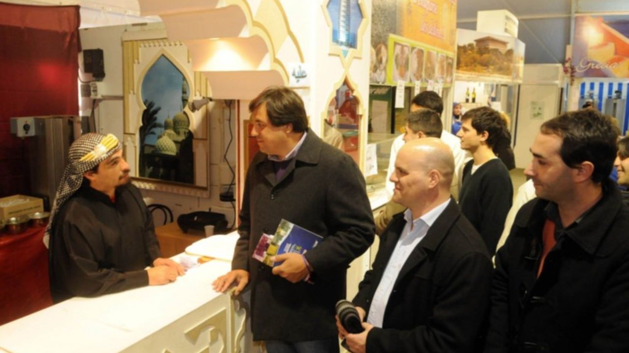 De visita por la Feria de las Colectividades de Mar del Plata