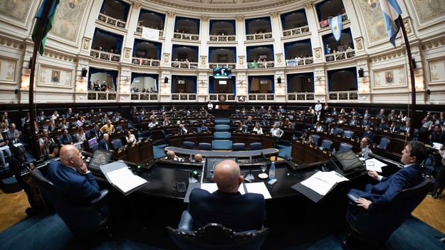 Cámara de Diputados Buenos Aires. Axel Kicillof, Massa y Kirchner disputarán la presidencia 