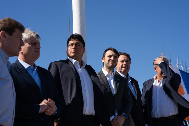 Claudio Vidal, gobernador de Santa Cruz, junto a sus colegas de la Patagonia.
