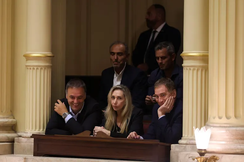 Karina Milei, junto a parte de la mesa política de Casa Rosada.