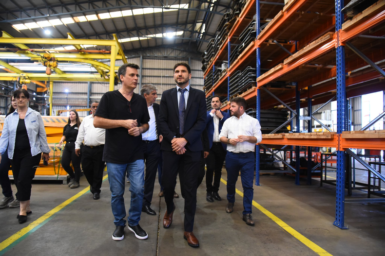 Maximiliano Pullaro agrupa provincias y gobernadores bajo el paraguas de la producción del interior.