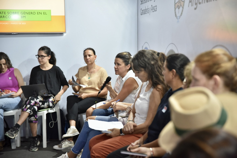 Debate de mujeres en Expoagro.&nbsp;