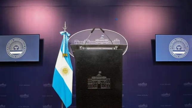 noticias de trucholandia: el vocero perdio la voz