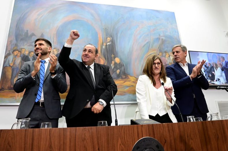 Juan Pablo Poletti tuvo el aval a su primer paquete de ordenanzas del Concejo de la capital.