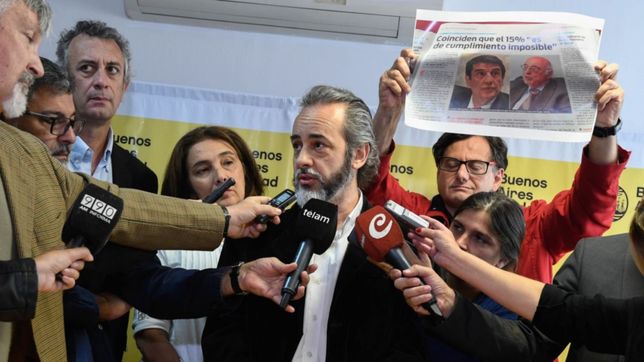 los docentes rechazaron la oferta de la ciudad y amenazan con un paro