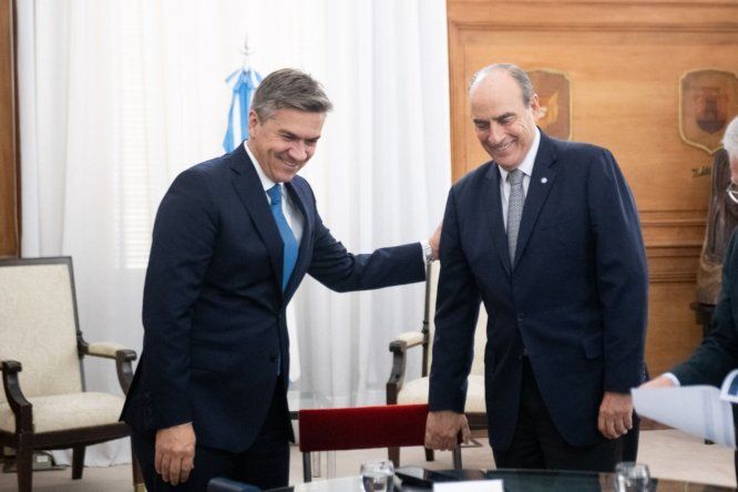 El gobernador de Chaco, Leandro Zdero, y el jefe de gabinete, Guillermo Francos.