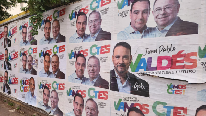 Vamos Corrientes cop&oacute; las carteleras de la capital provincial.&nbsp;