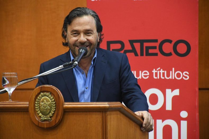 Gustavo Sáenz piensa en votar en abril.