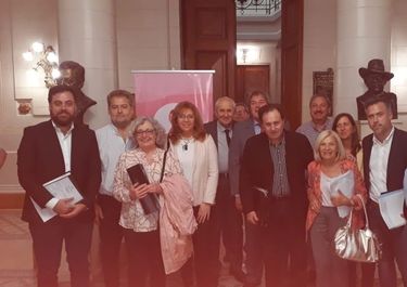 Portazo del PJ legislativo, que acusó al socialismo de “debilitar” a Perotti