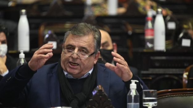 La reunificación del bloque radical se dilata en medio de desconfianzas mutuas