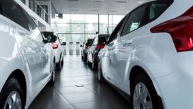 Autos, motos y escrituras: la recesión demolió el núcleo duro del consumo M