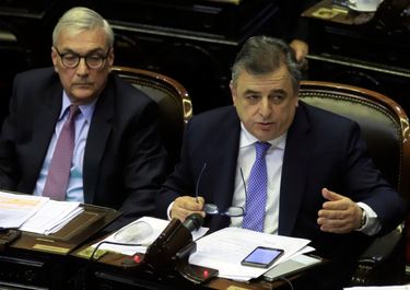 Congreso: tras condenar el golpe a Morales, la UCR duda para no romper Cambiemos