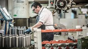 Pymes industriales en caída en la era Javier Milei