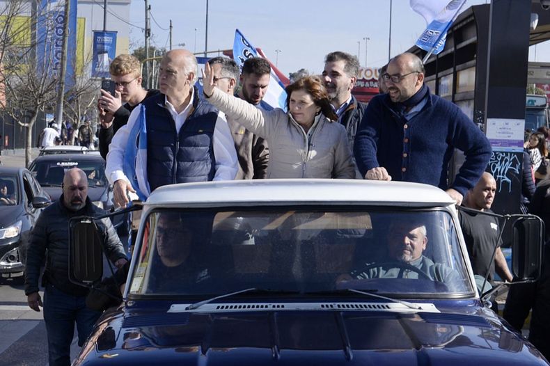 Patricia Bullrich apuesta con Néstor Grindetti a nacionalizar la campaña en la provincia de Buenos Aires.