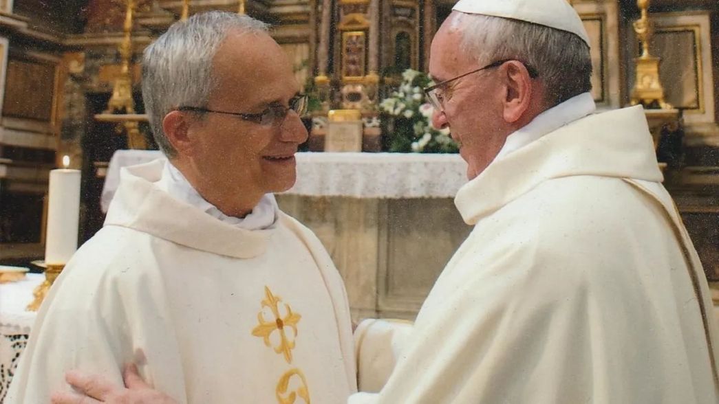 Robert Prevost y Jorge Bergoglio, papas